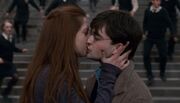Harry and Ginny kiss