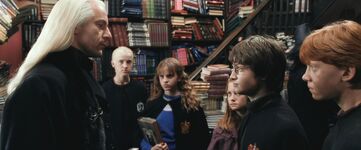 Harry Potter: I 15 personaggi immaginari più ricchi della storia. Lucius  Malfoy al 12° posto.