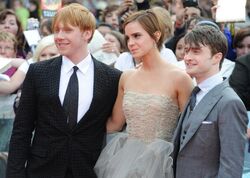 Rupert-Grint-Emma-Watson-and-Daniel-Radcliffe-attend-Harry-Potter-And-The-Deathly-Hallows-Part-2-world-premiere-in-London 1