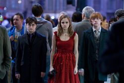 Hermione red crystal necklace discount