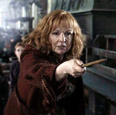 Molly Weasley in the accepted combative position