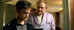 Slughorn conhece Harry