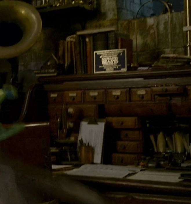 Newton Scamander's desk Harry Potter Wiki Fandom