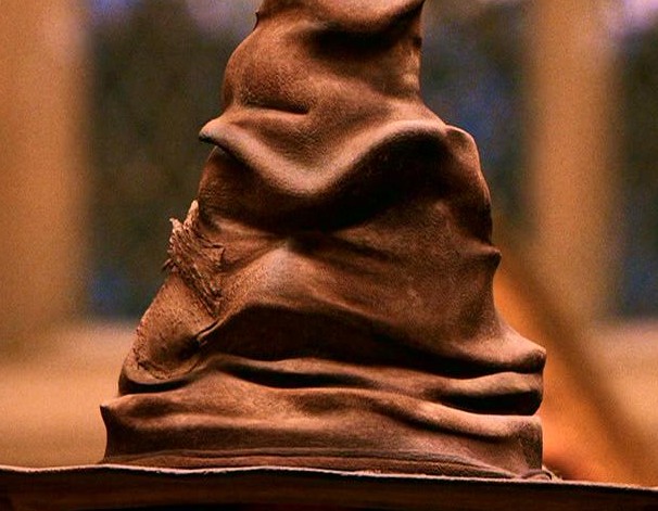 Harry Potter e la Pietra Filosofale (2001) - Il Cappello Parlante assegna  Harry ai Grifondoro (3/7) 