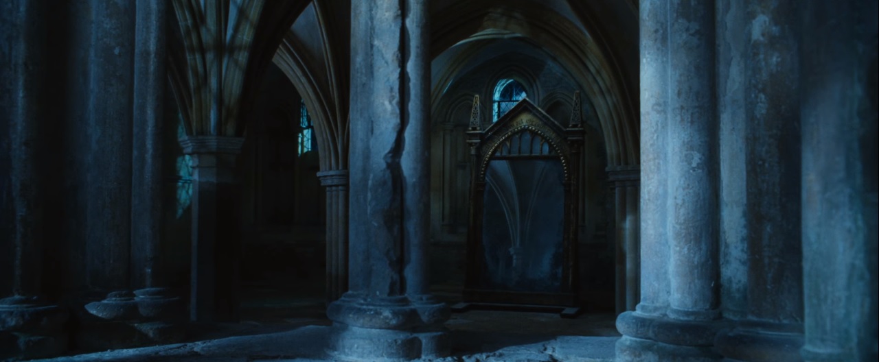 Mirror of Erised | Harry Potter Wiki | Fandom