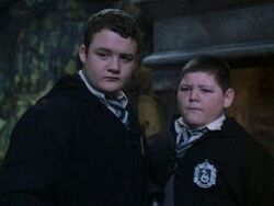 Harry i Ron pod postacią Crabba i Goyla w drugiej klasie.