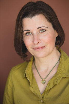 Moira Quirk