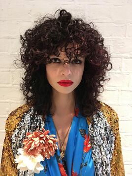 Anna Sari