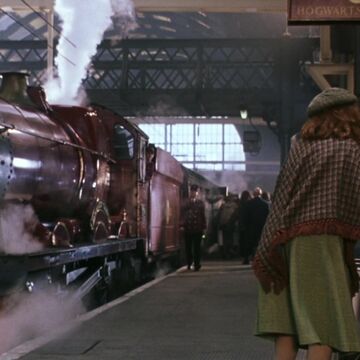 Platform Nine And Three Quarters Harry Potter Wiki Fandom