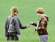 Ron gives locket to Harry