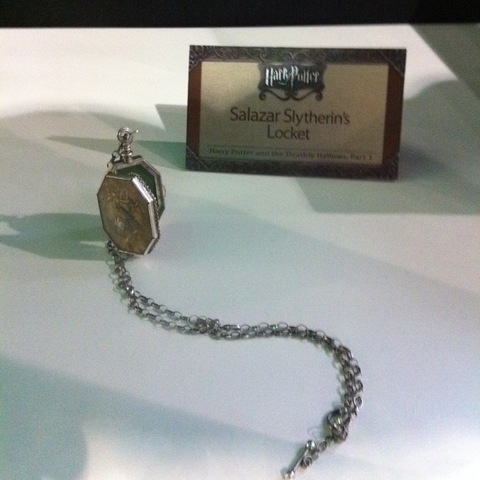 Harry Potter Film Replica - The Locket from the Cave in Display Case