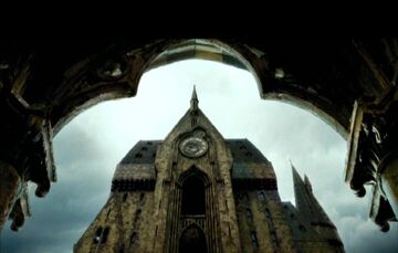Hogwarts castle clock tower 2025