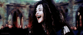 Bellatrix sorrindo