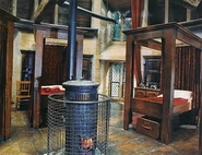 Dormitorium Gryfonów.jpg (31 KB) Dormitorium chłopców w wieży Gryffindoru