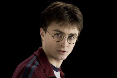FantasyEra - Durante le riprese di Harry Potter e il Principe Mezzosangue  la bravissima attrice Maggie Smith, alias Minerva McGranitt, non viveva un  periodo felice e sereno. Alternava il lavoro sul set