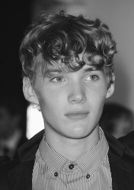 Toby regbo
