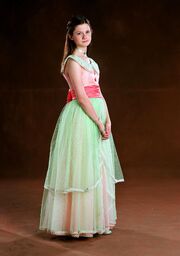 Ginny-Yule-Ball-dress-harry-potter-13892929-1801-2560