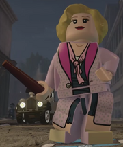 LegoQueenieGoldstien2015