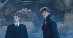 Versammlung am Friedhof Père Lachaise