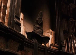 放在的分院帽。