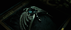 𝕞𝕠𝕧𝕚𝕖𝕡𝕠𝕝𝕝𝕫 on X: Why did movie version Tom Riddle swear to  destroy Rowena Ravenclaw's diadem for Helena? Not a gripe, just curious on  why the films changed every single aspect, even when