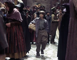 Harry-enters-diagon-alley-1050x0-c-default