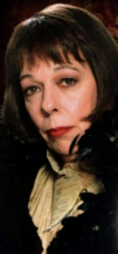 Olimpiya Maksim Garri Potter Viki Fandom Поттероманам фрэнсис запомнилась по роли великанши мадам максим в кубке огня. olimpiya maksim garri potter viki fandom