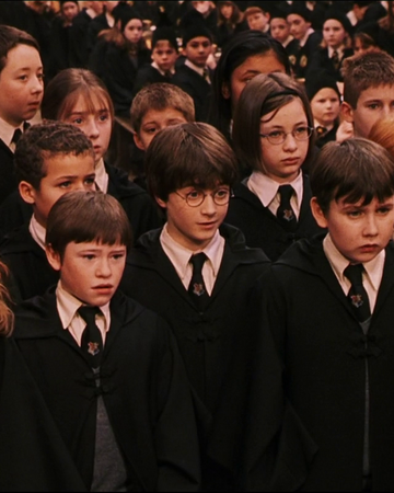 images Hufflepuff Members Girls hogwarts uniform harry potter wiki