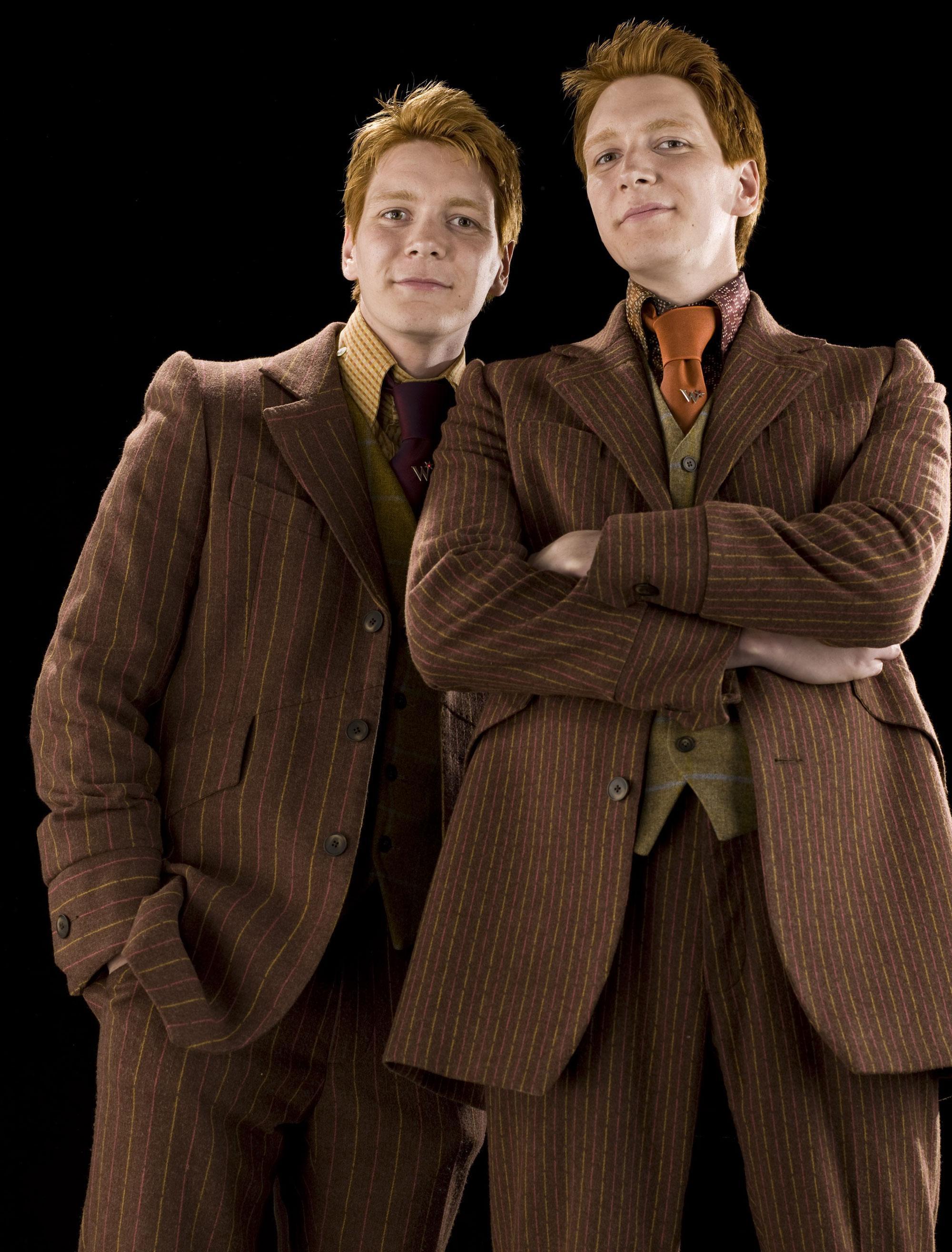 paquete Lírico Puñalada Fred and George Weasley | Harry Potter Wiki | Fandom