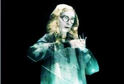 Sybilla Trelawney podczas wypowiadania przepowiedni
