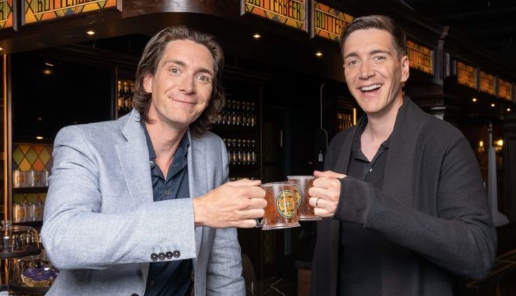 James And Oliver Phelps The Truth About Their Relationships With The Harry Potter Cast - 2pj55v0