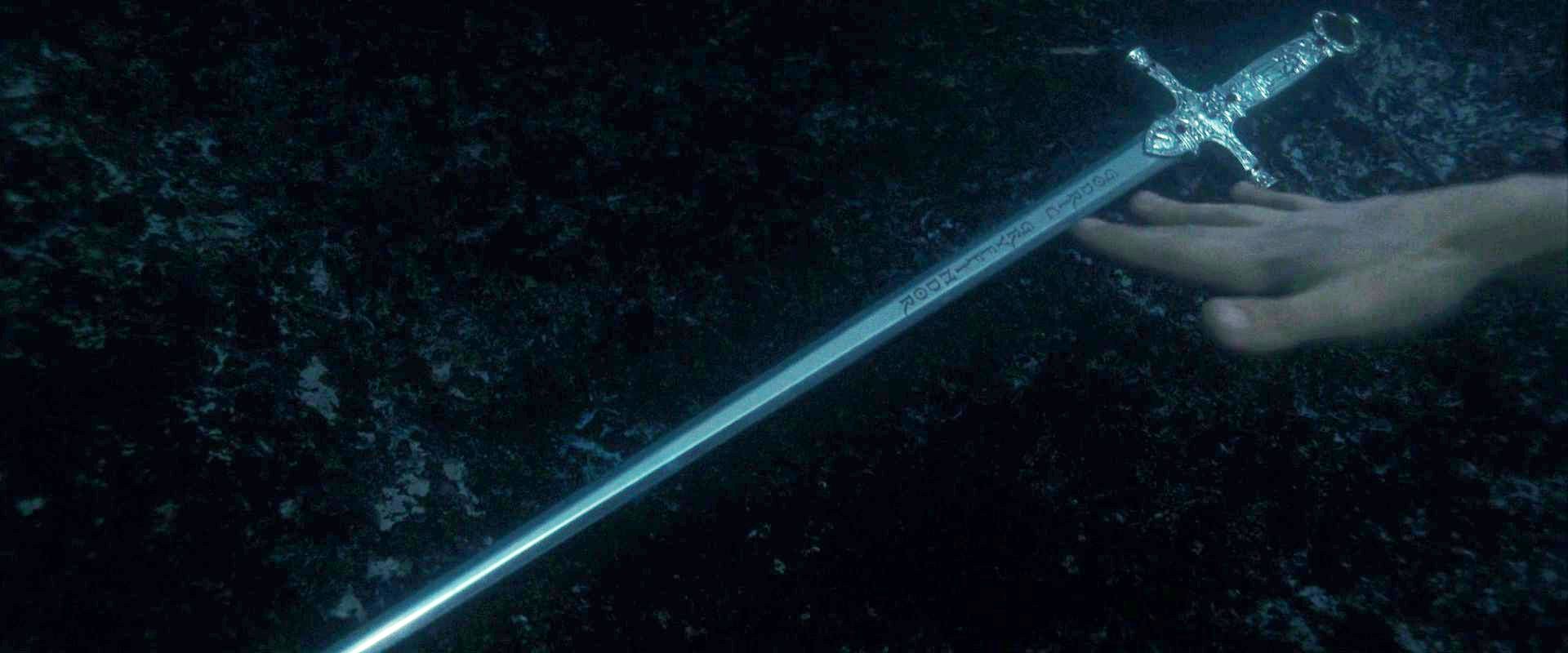 Sword of Gryffindor Harry Potter Wiki Fandom