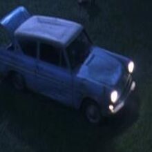 Flying Ford Anglia Harry Potter Wiki Fandom