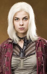 Tonks with white hair