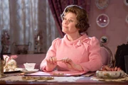 Umbridge-office-desk