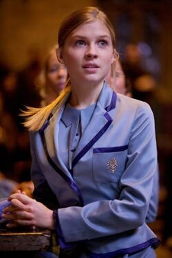 Fleur Delacour Student