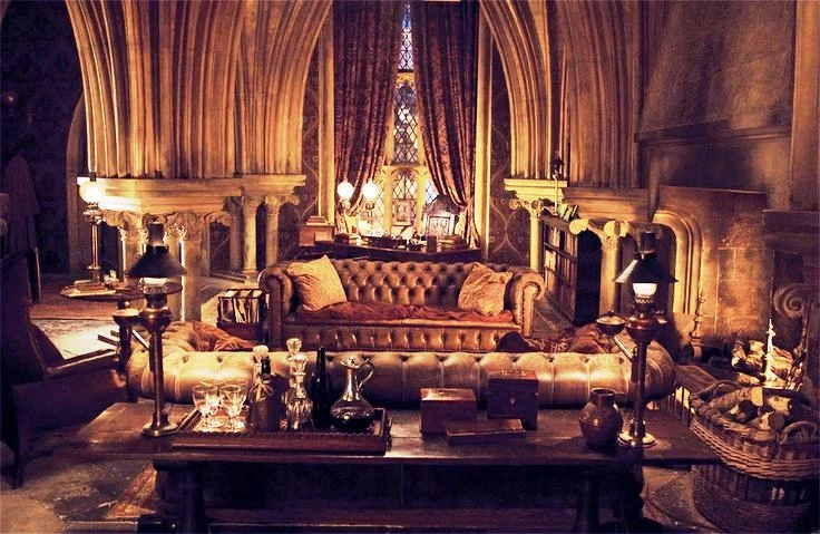 Horace Slughorn's office | Harry Potter 