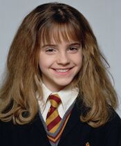 450 emma-watson-harry-potter-and-the-philosopher-stone-promoshoot-anichu-harry-potter-908494776