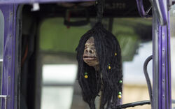 Shrunken head at WWoHP