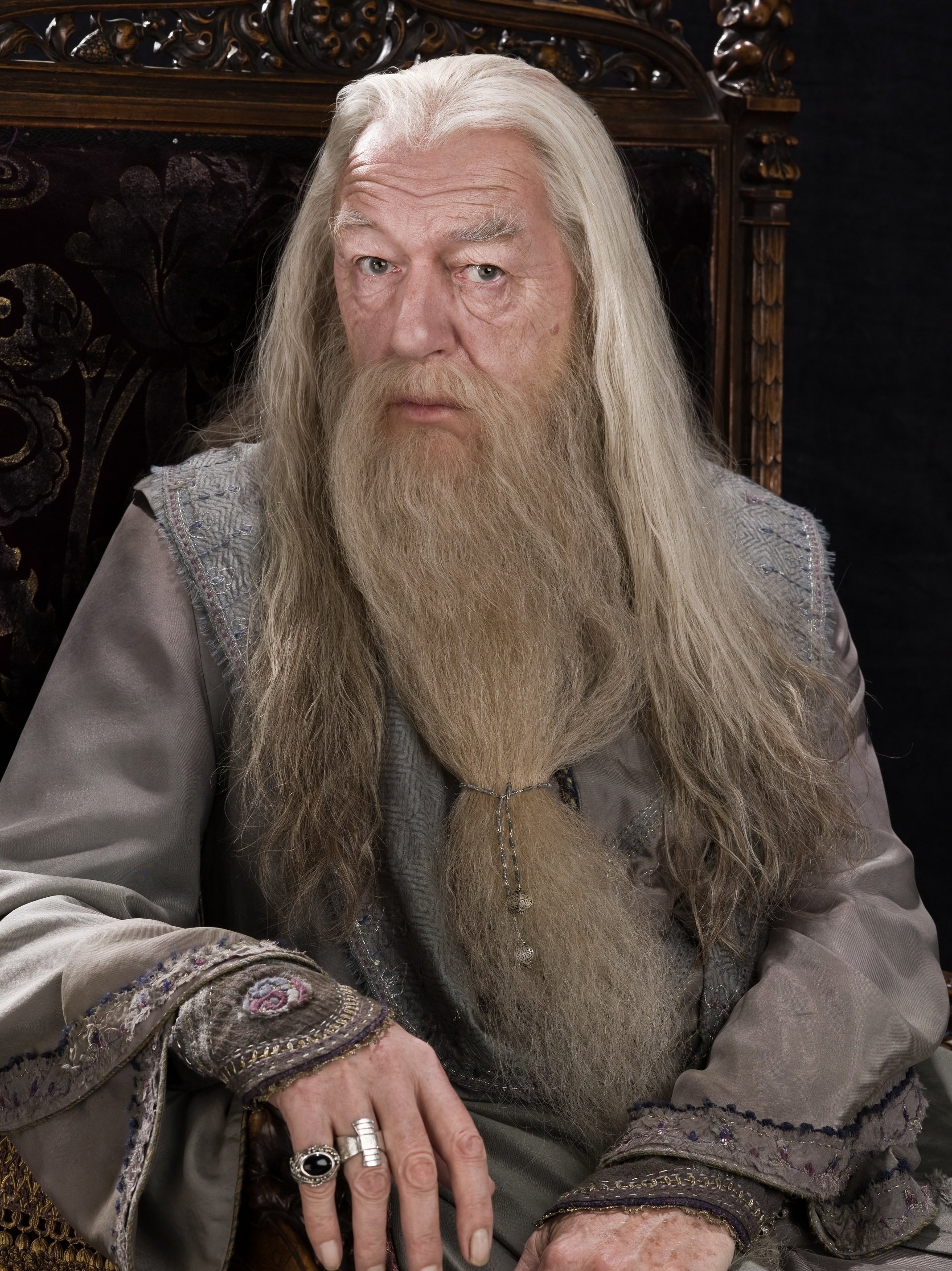 Baguette magique de Dumbledore (Michael Gambon), la baguette de Sureau,  dans le film Harry Potter