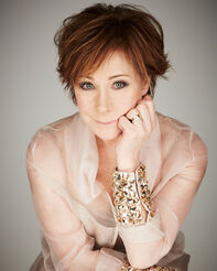 Zoe wanamaker