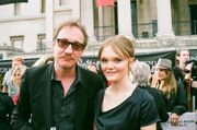 1000px-David Thewlis and Hebe Beardsall