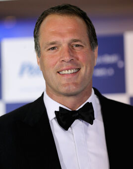 Martin Bayfield