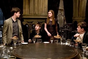 Harry ve Ginny'nin Slug Kulübü'nde karşılaşması