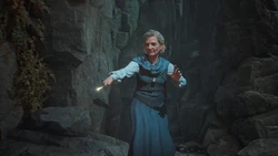 Profesor Hecat podczas ostatecznej bitwy