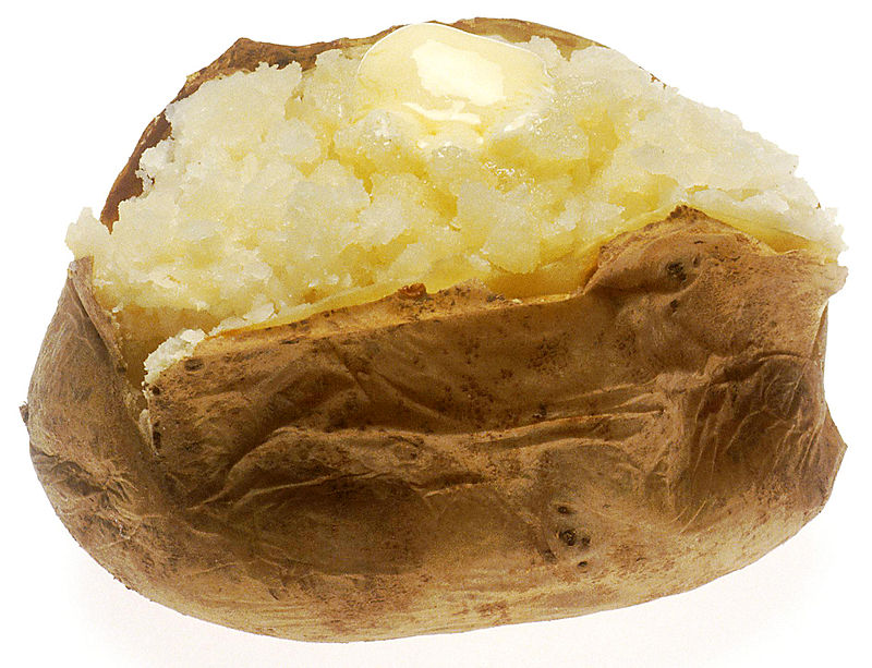 Печеный человек. Картошка. Печеный картофель. Печеный картофель на белом фоне. Запеченный картофель на белом фоне.