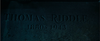 Thomas Riddle grave