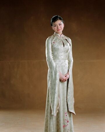 Cho Chang S Dress Robes Harry Potter Wiki Fandom