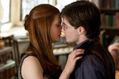 DH1 HQ still Harry and Ginny pre-kiss