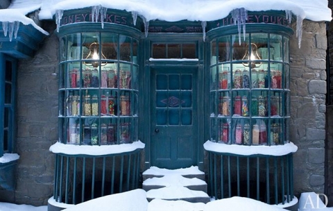 Department 56 Honeydukes Sweet Shop Harry Potter Village